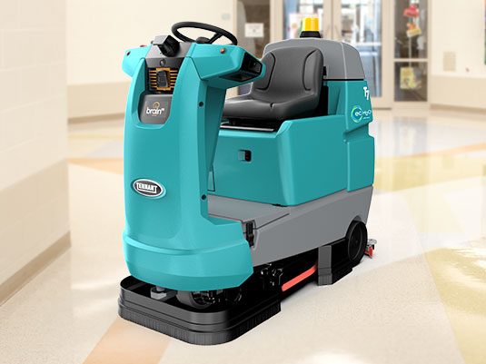 Fregadora robotizada T7AMR limpiando una instalación de un colegio / centro educativo